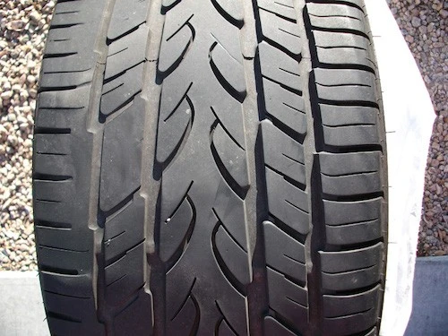 5 dấu hiệu cần thay lốp ảnh 1