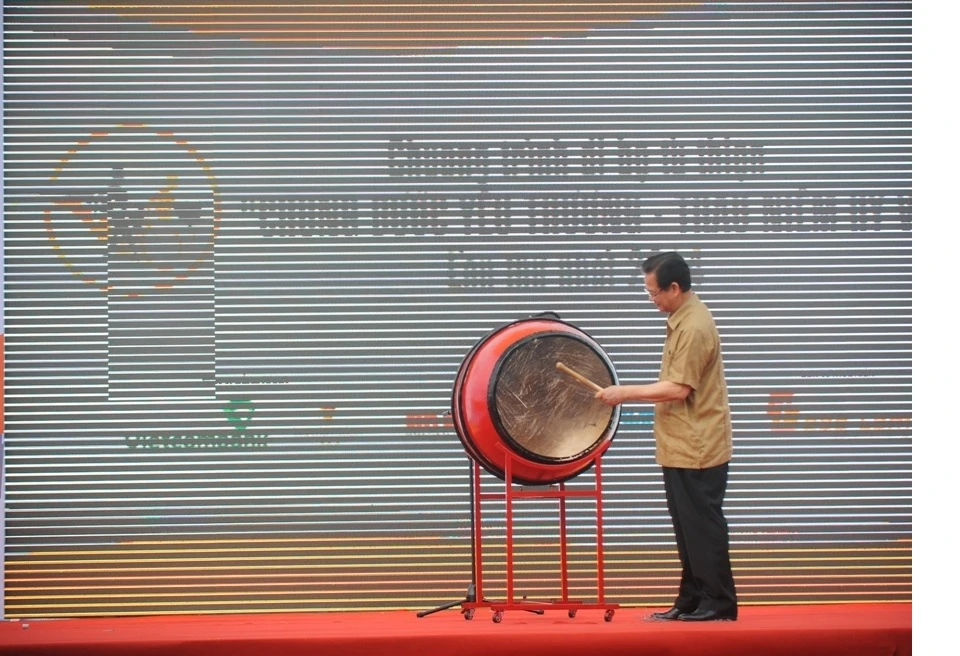 Thủ tướng Nguyễn Tấn Dũng "chung bước yêu thương" vì người khuyết tật ảnh 3