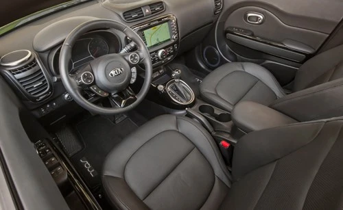 10 xe có nội thất tốt nhất ảnh 6