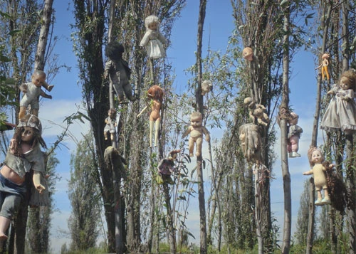 đảo búp bê 2.jpg