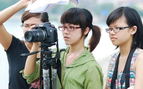 Nhiều ngành ứng dụng được tuyển sinh trở lại ảnh 1