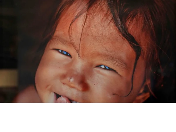 Trẻ em Việt Nam thơ ngây qua ống kính Réhahn Croquevielle ảnh 2