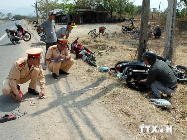 Tai nạn giao thông nghiêm trọng khiến 1 người bị đứt lìa chân ảnh 1