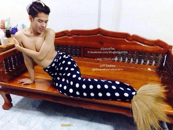 Giới trẻ châu Á "sốt" trào lưu chụp ảnh "nàng tiên chổi" ảnh 1