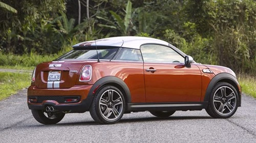 10 mẫu xe xấu nhất thị trường ảnh 4