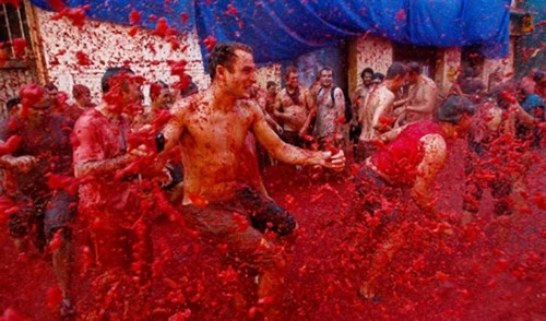 Những lễ hội sôi động trong tháng 8 ảnh 1