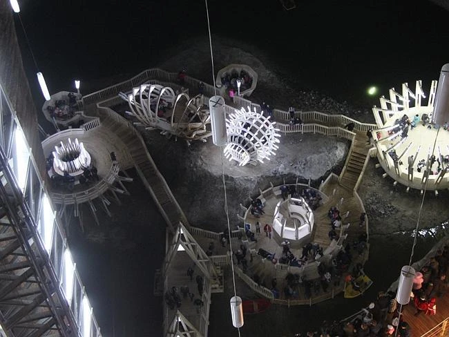 Công viên giải trí trong mỏ muối cổ nhất hành tinh ảnh 5