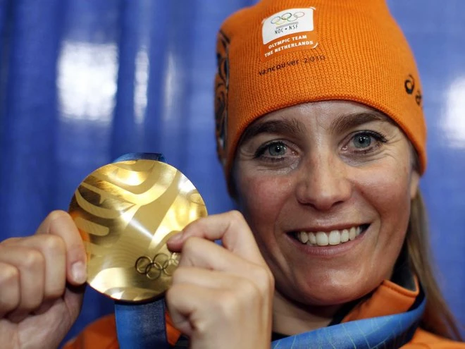 Những nước tích vàng nhiều nhất thế giới ảnh 9