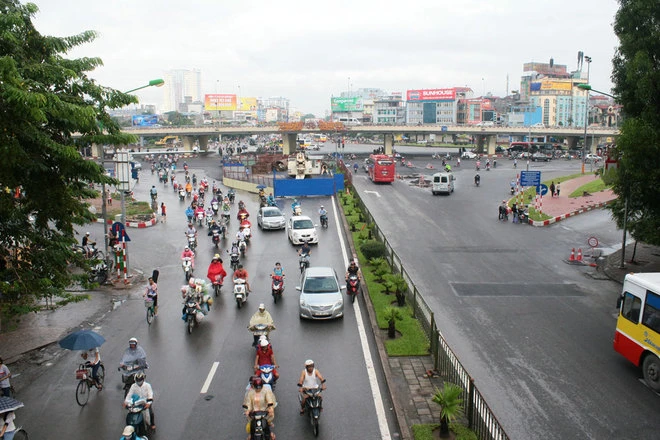 Đường Cầu Giấy ngày đầu cấm ôtô ảnh 8