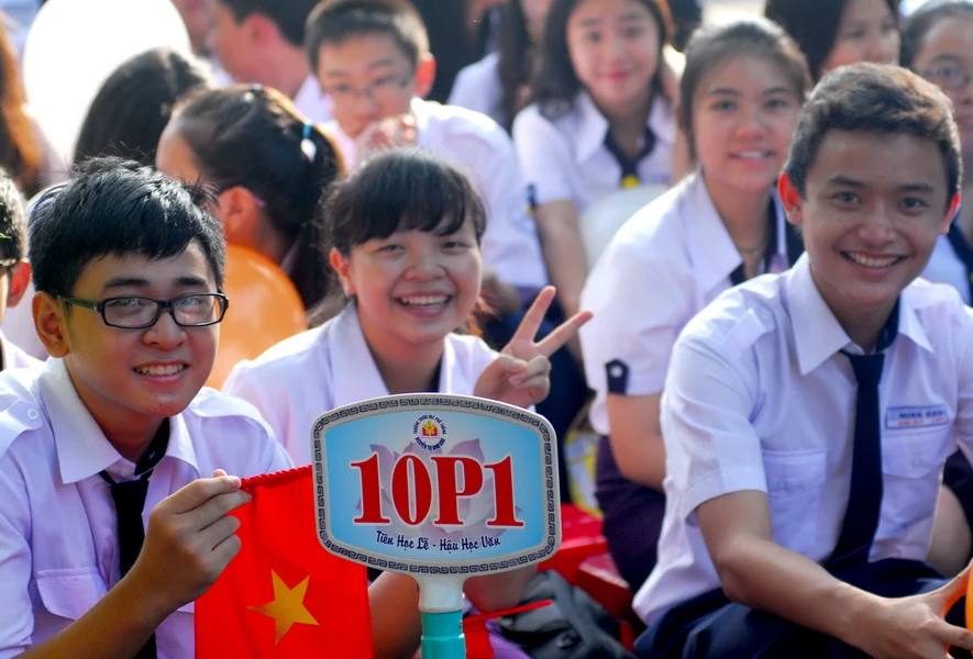 TP.HCM hân hoan khai giảng năm học mới ảnh 4