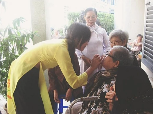 Độc: Bộ ảnh cưới phong cách những năm “một nghìn chín trăm - hồi đó” ảnh 7