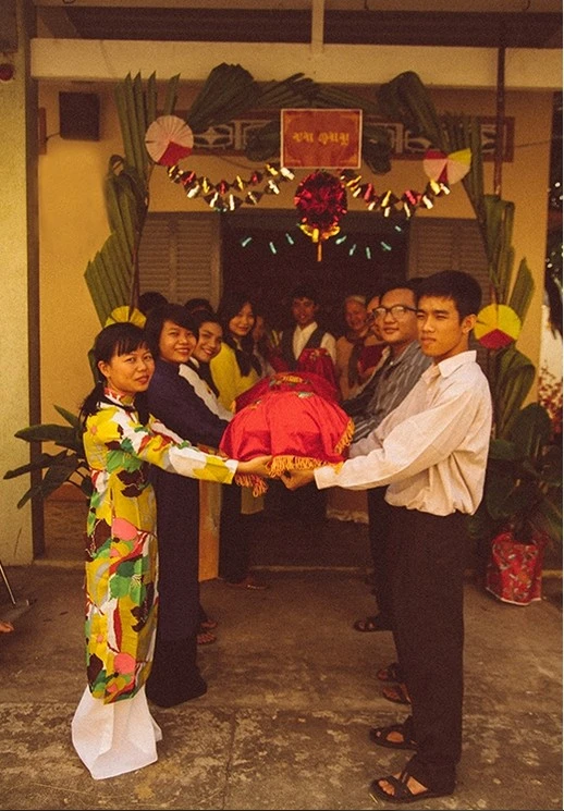 Độc: Bộ ảnh cưới phong cách những năm “một nghìn chín trăm - hồi đó” ảnh 15