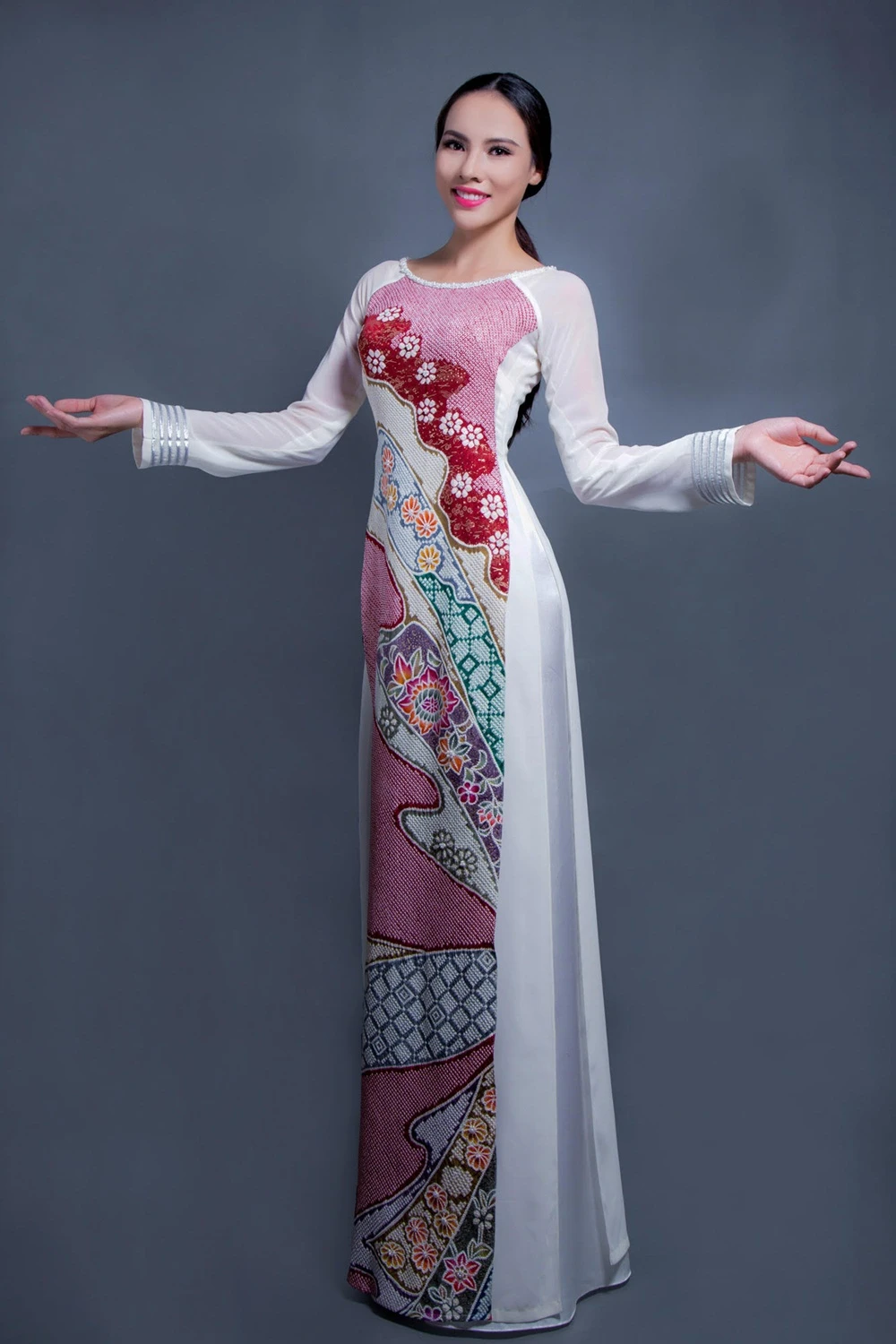 Lệ Quyên mặc gì dự thi hoa hậu? ảnh 1