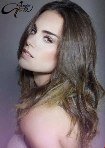 Ngắm nhan sắc 'vạn người mê' của tân Hoa hậu Siêu quốc gia 2015 ảnh 3