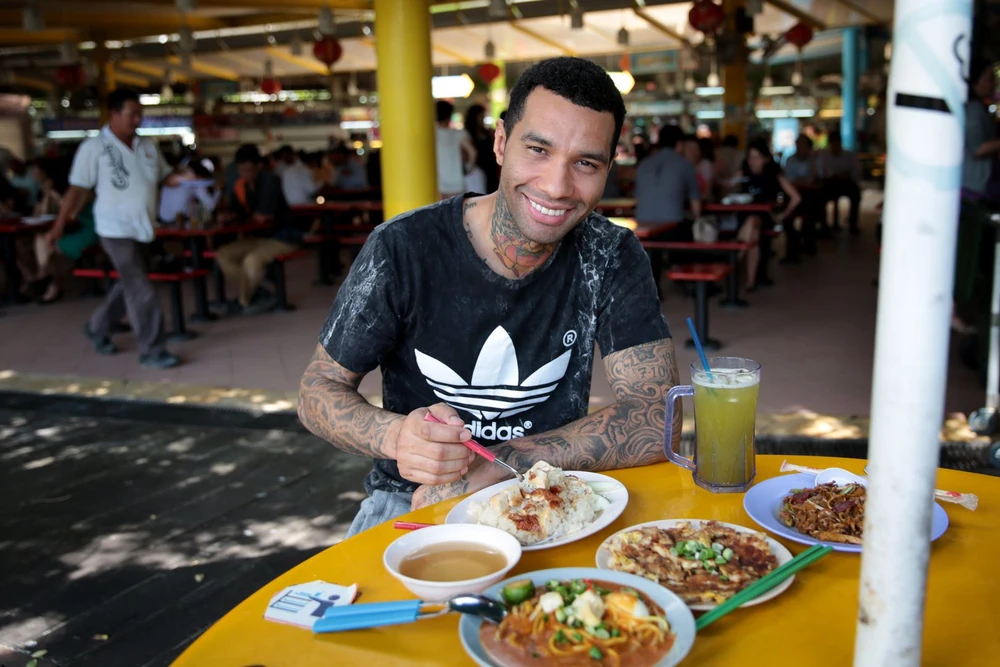 CLB Singapore trả 1 tỉ đồng/tháng cho cựu sao Arsenal ảnh 1