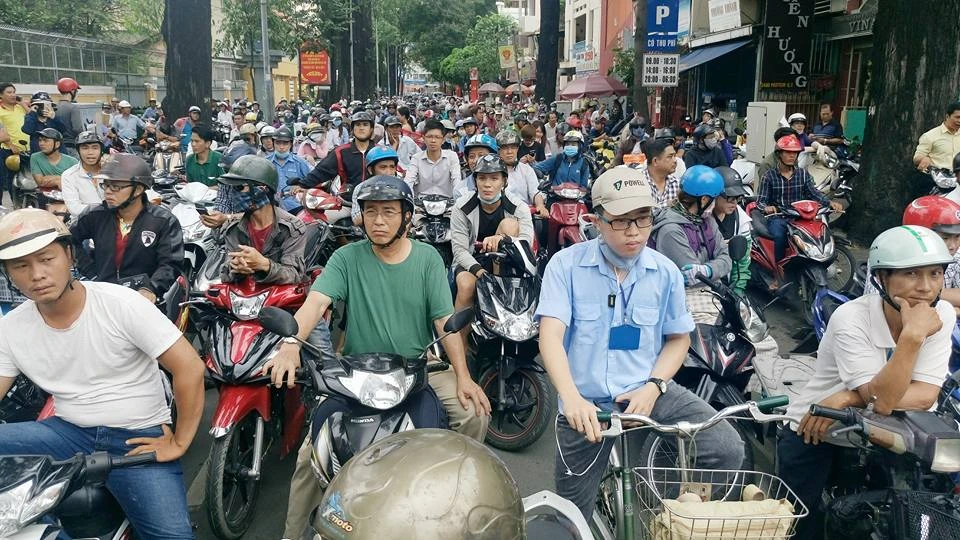 Chuyên cơ của Tổng thống Obama đã rời Việt Nam ảnh 1