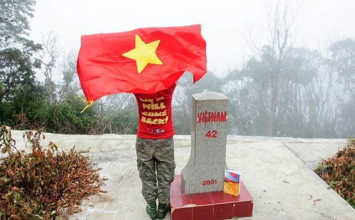 Tận mục những cột mốc biên giới đáng chinh phục nhất Việt Nam ảnh 1