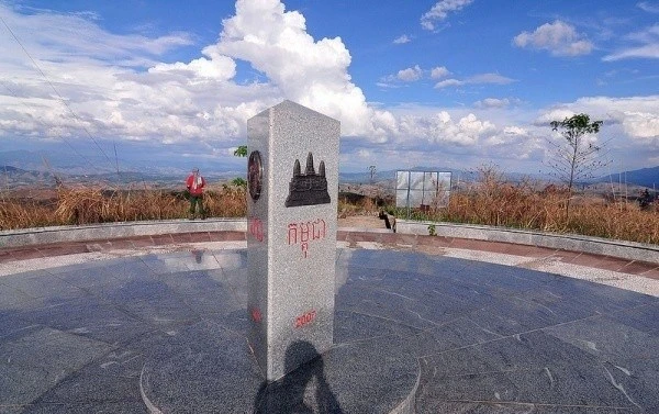 Tận mục những cột mốc biên giới đáng chinh phục nhất Việt Nam ảnh 6