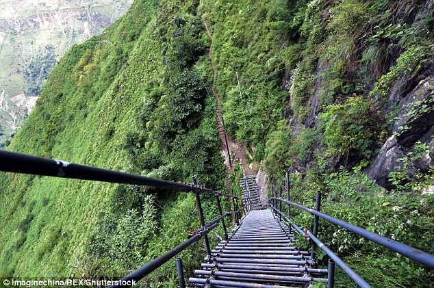 Đứng tim với clip 'người bay' ở Trung Quốc ảnh 3 Đứng tim với clip 'người bay' ở Trung Quốc ảnh 3