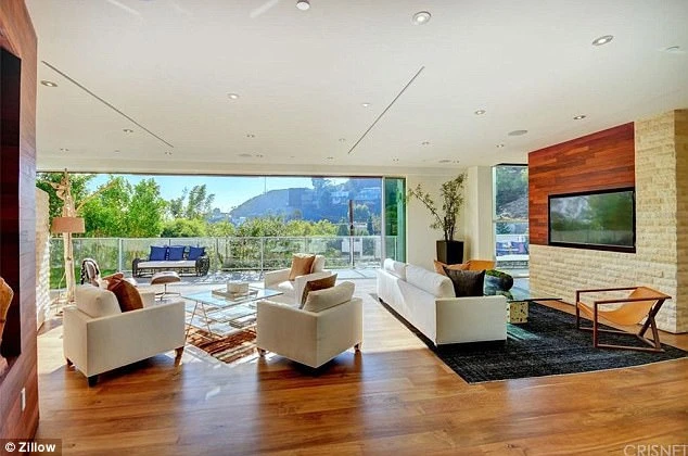 Biệt thự triệu đô của vợ ba ông trùm Playboy ảnh 4