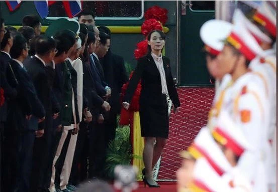 Những hình ảnh đầu tiên của ông Kim Jong-un tại Việt Nam ảnh 1