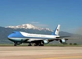 Tại sao Air Force One của Tổng thống Mỹ lại có màu xanh?