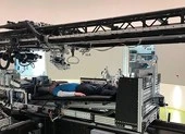 NASA trả 18.500 USD để... nằm giường xem phim 2 tháng