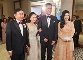 Ông Thaksin và bà Yingluck bất ngờ xuất hiện ở Hong Kong