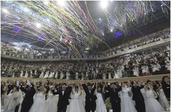 30.000 người xem 6.000 cặp cưới tập thể trong mùa dịch Corona ảnh 2