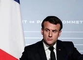 Ông Macron yêu cầu đóng cửa trường học, không hoãn bầu cử 