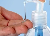 FDA Mỹ cảnh báo tình trạng uống nhầm nước rửa tay