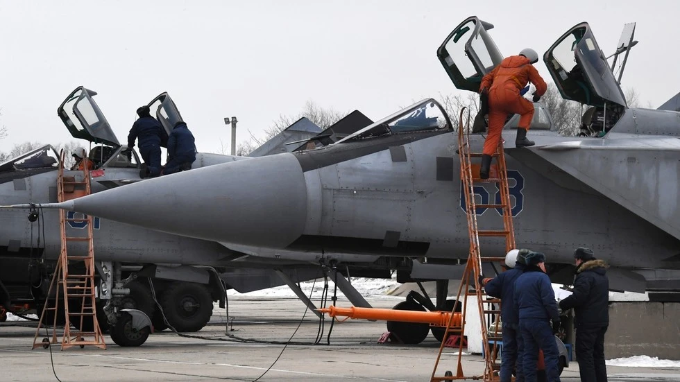 Kì lạ chuyện tiêm kích MiG-31 giá triệu USD được rao bán 2 USD ảnh 1