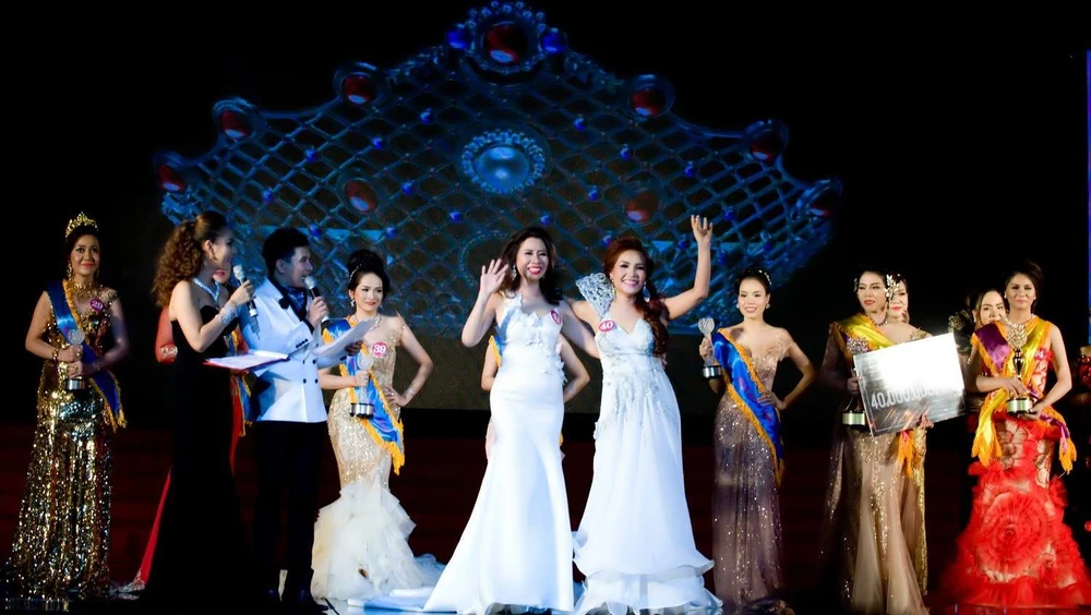 Cuộc thi có 50 thé sinh nhưng có đến 30 giải thưởng hoa khôi, người đẹp
