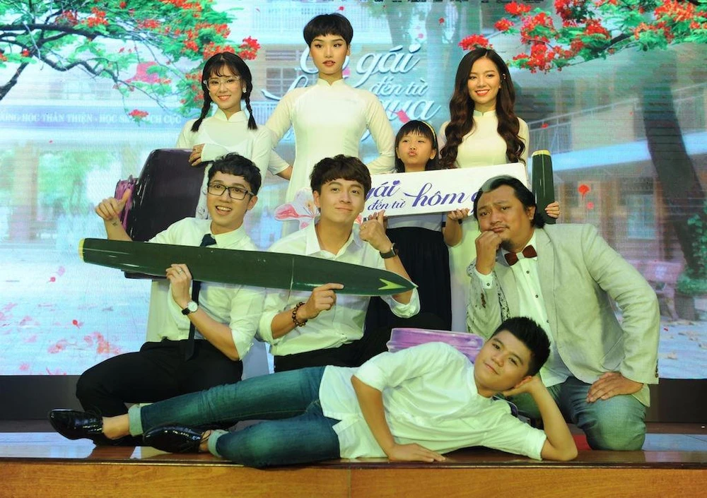 Ê kíp đạo diễn, diễn viên Cô gái đến từ hôm qua