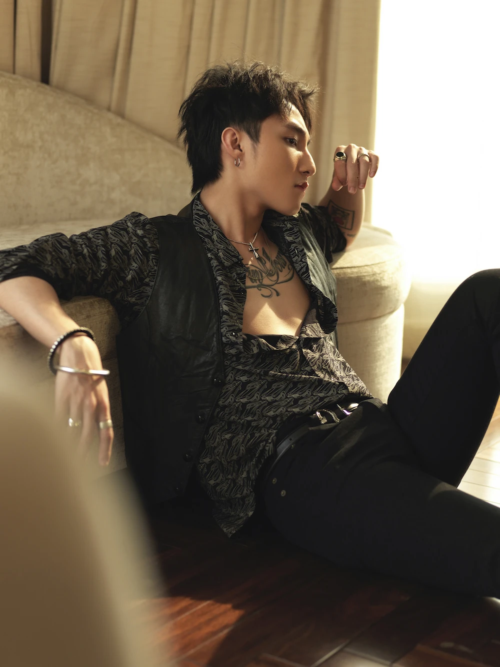 Sơn Tùng M-TP hé lộ ‘ma nữ’ Thái Lan trong MV ảnh 3