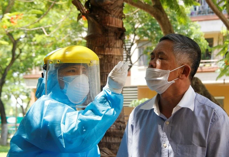 Xét nghiệm COVID-19 tại Đà Nẵng. Ảnh: TẤN VIỆT