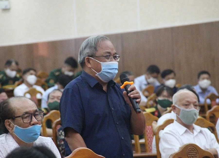 Nhiều cử tri tại Đà Nẵng băn khoăn khi việc sửa Luật Đất đai mất quá nhiều thời gian. Ảnh: TẤN VIỆT