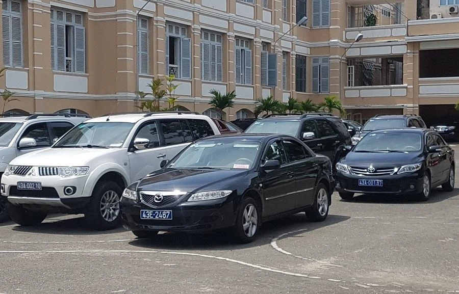 Giá mua xe đã tăng so với năm 2010, do đó Bộ Tài chính đề xuất giá mua xe công phục vụ bộ trưởng, thủ trưởng cơ quan ngang bộ tối đa 5 tỷ đồng/xe. Ảnh: Tân Việt