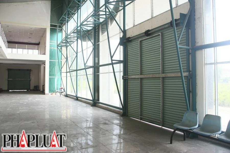 Bến xe khai trương và đi vào hoạt động từ tháng 9-2012. Ảnh: NGÔ QUANG