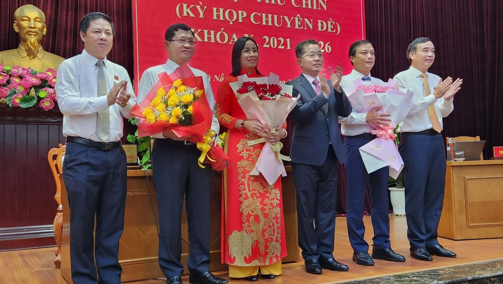 bau-nhan-du-da-nang-2-tan-pho-chu-tich