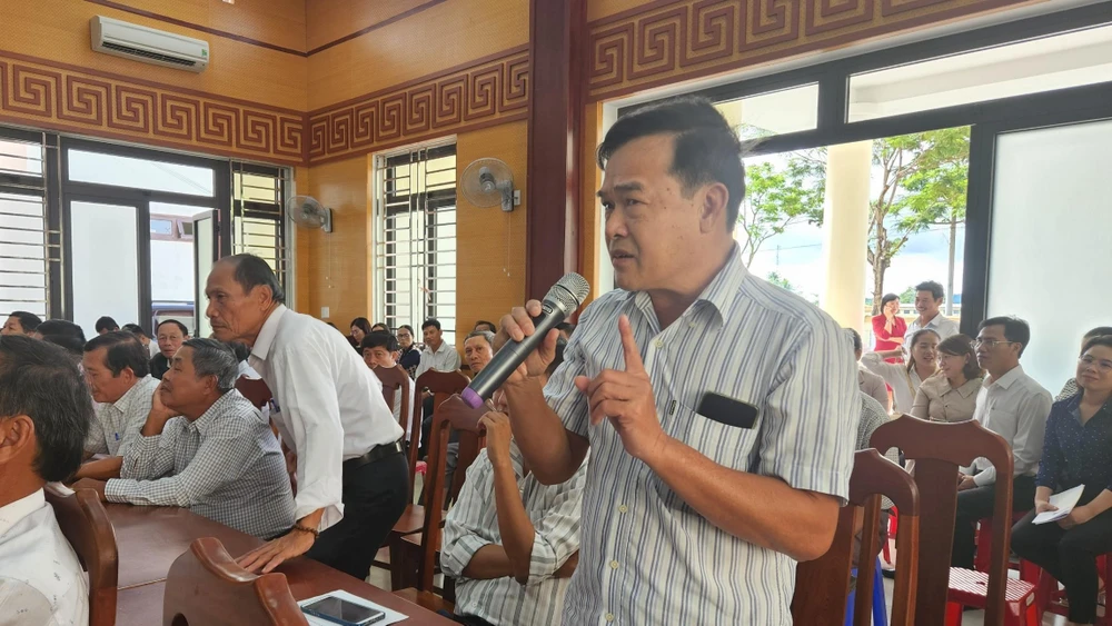 Cử tri Nguyễn Thanh nói về công tác phòng chống tham nhũng. Ảnh: TẤN VIỆT