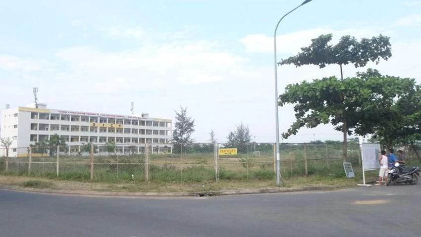 Dự án Làng đại học Đà Nẵng treo 25 năm. Ảnh: TẤN VIỆT