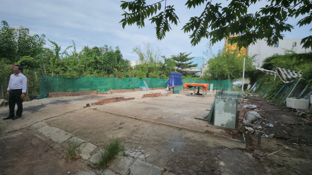 Khu đất có ký hiệu 5.2, đường Hà Kỳ Ngộ. Ảnh: TẤN VIỆT Khu đất có ký hiệu 5.2, đường Hà Kỳ Ngộ. Ảnh: TẤN VIỆT