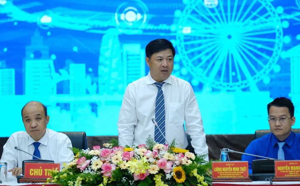 Phó Bí thư Thường trực Thành ủy Đà Nẵng Lương Nguyễn Minh Triết chủ trì buổi đối thoại. Ảnh: TẤN VIỆT Phó Bí thư Thường trực Thành ủy Đà Nẵng Lương Nguyễn Minh Triết chủ trì buổi đối thoại. Ảnh: TẤN VIỆT