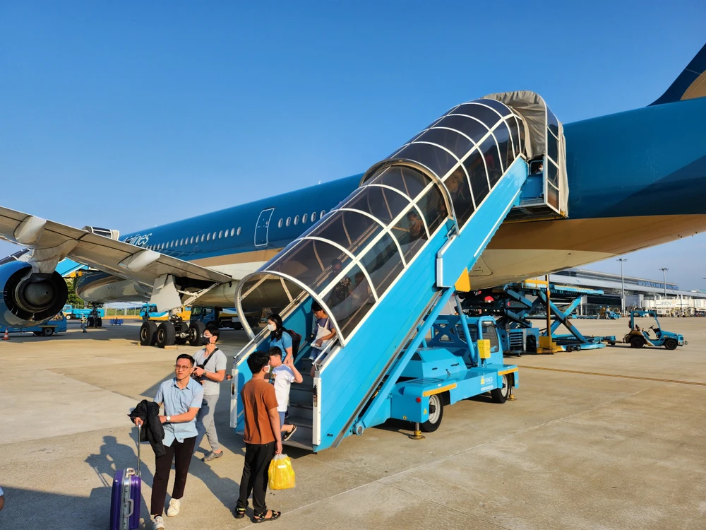 Tổng số chuyến bay nội địa và quốc tế đến Đà Nẵng trong bốn ngày nghỉ lễ Quốc khánh 2-9 là 492 chuyến. Ảnh: TẤN VIỆT