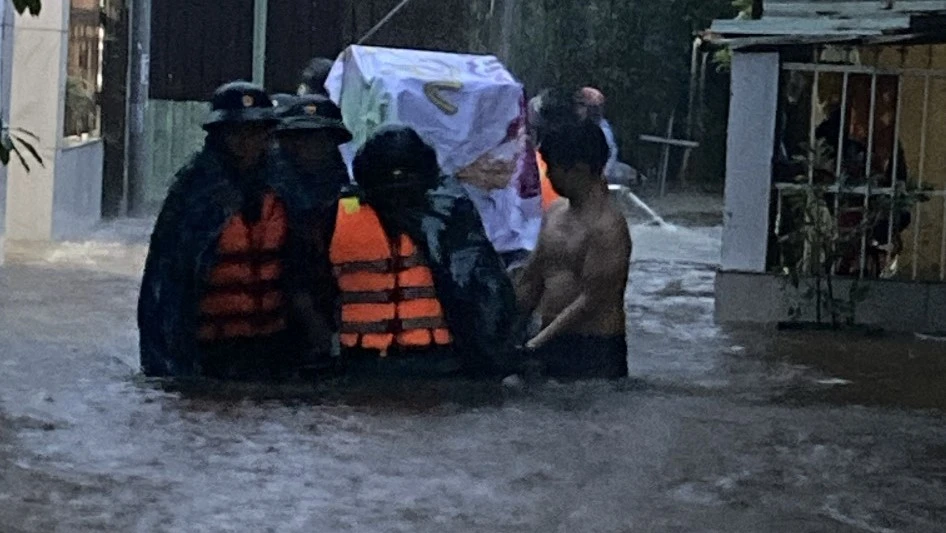 đà nẵng ngập lụt sơ tán