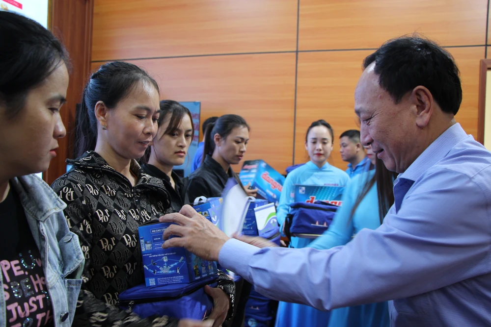 chương trình ngư dân quảng bình đèn trên biển