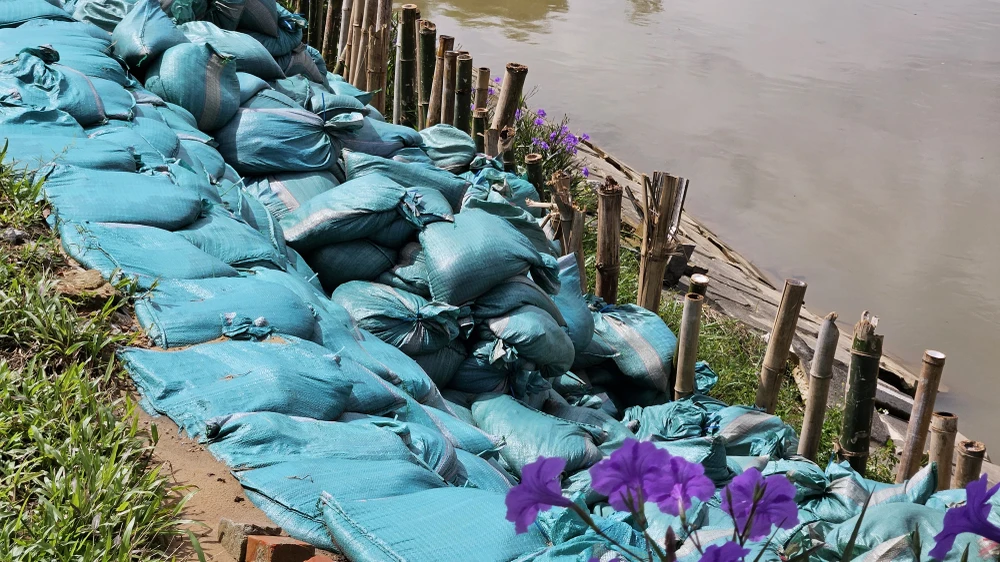 đà nẵng bờ kè sông phú lộc sạt lở