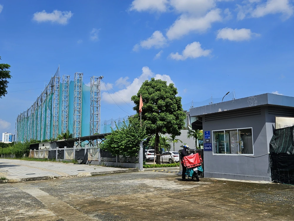 sân tập golf đà nẵng