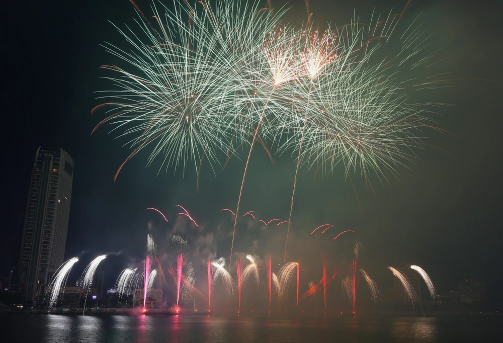 pháo hoa đà nẵng đức ba lan